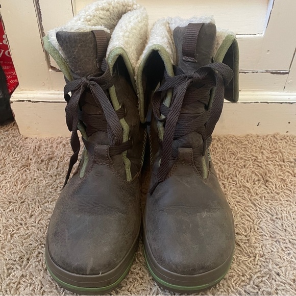 WOMEN’S Keen Snowmass Ankle Waterproof Winter Boots Size 6.5 Brown Green - Picture 4 of 13